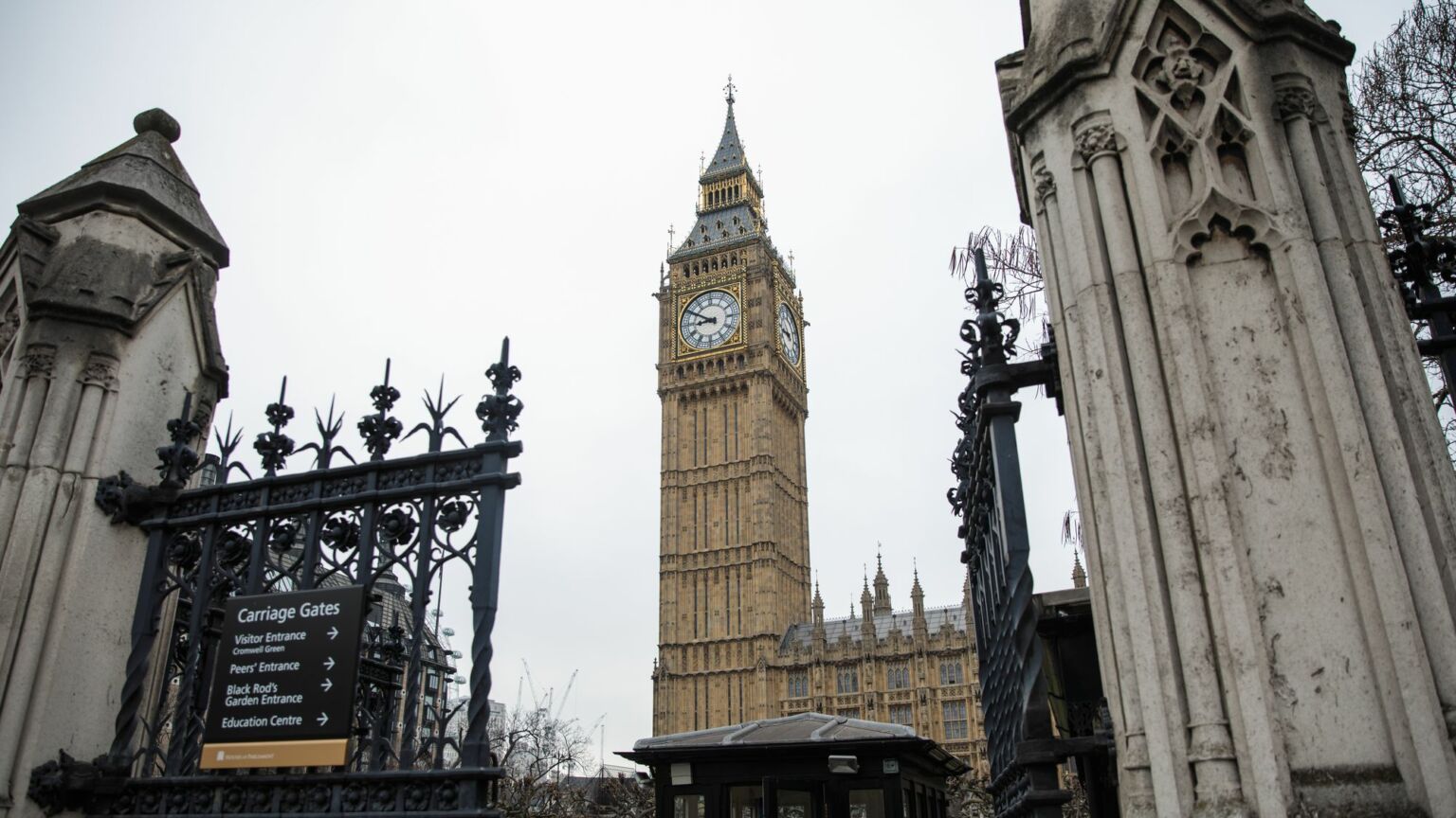 Comment le complexe industriel des ONG corrompt la politique britannique