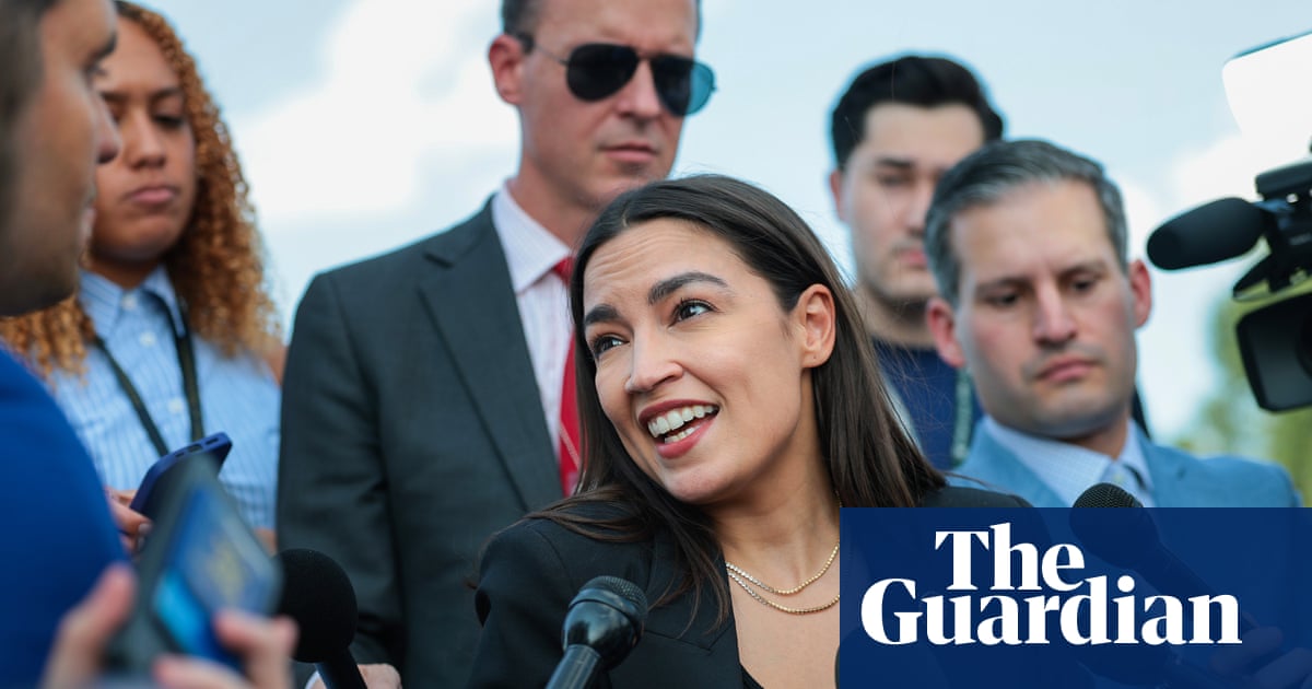 Alexandria Ocasio-Cortez announces decision to freeze her eggs | Alexandria Ocasio-Cortez