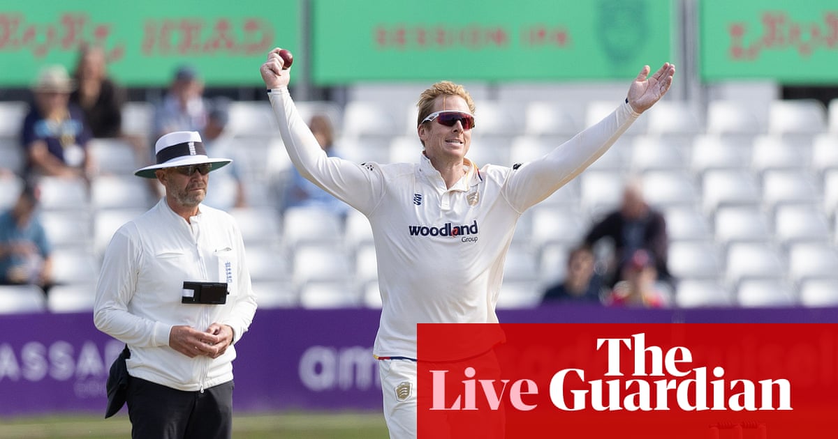 Durham finish off Gloucestershire; Essex v Surrey, and more: county cricket, day four – live | County Championship
