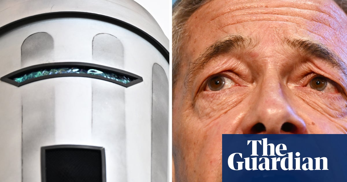 Polls close in Clacton byelection where Nigel Farage faces slew of fringe candidates | Clacton byelection August 2026