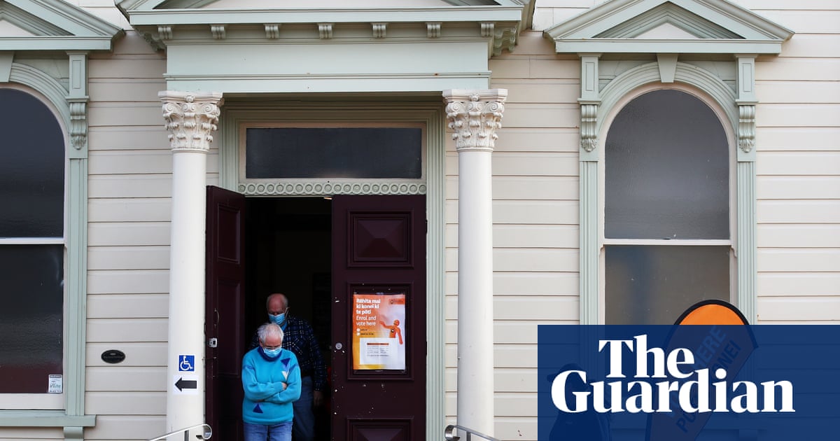 ‘So hacked off’: as election nears, New Zealanders despair at the main parties – and Opportunity knocks | New Zealand