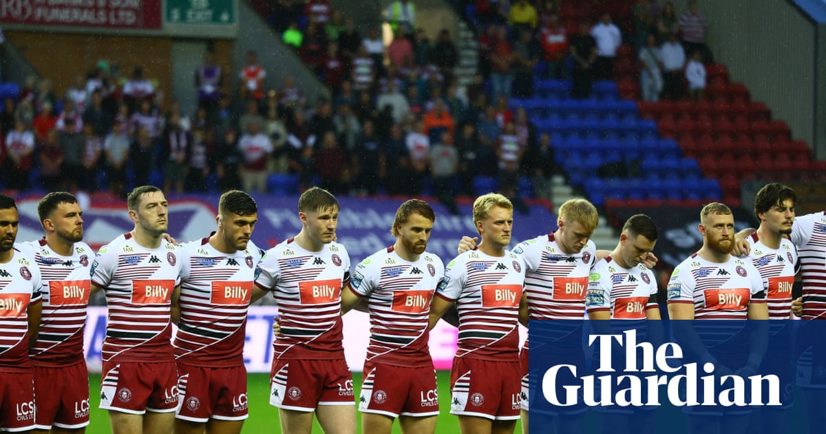 Wigan rise to occasion against Hull KR as town unites to remember Sir Billy Boston | Super League