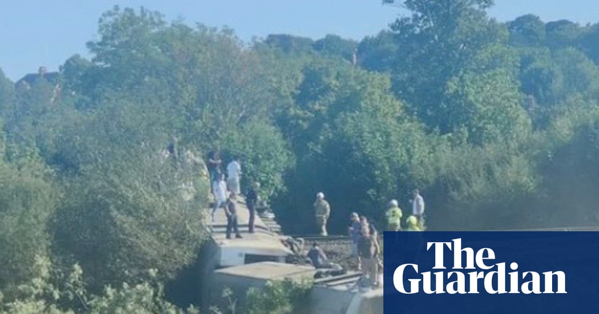 Train derailment in East Sussex closes several routes | Rail transport