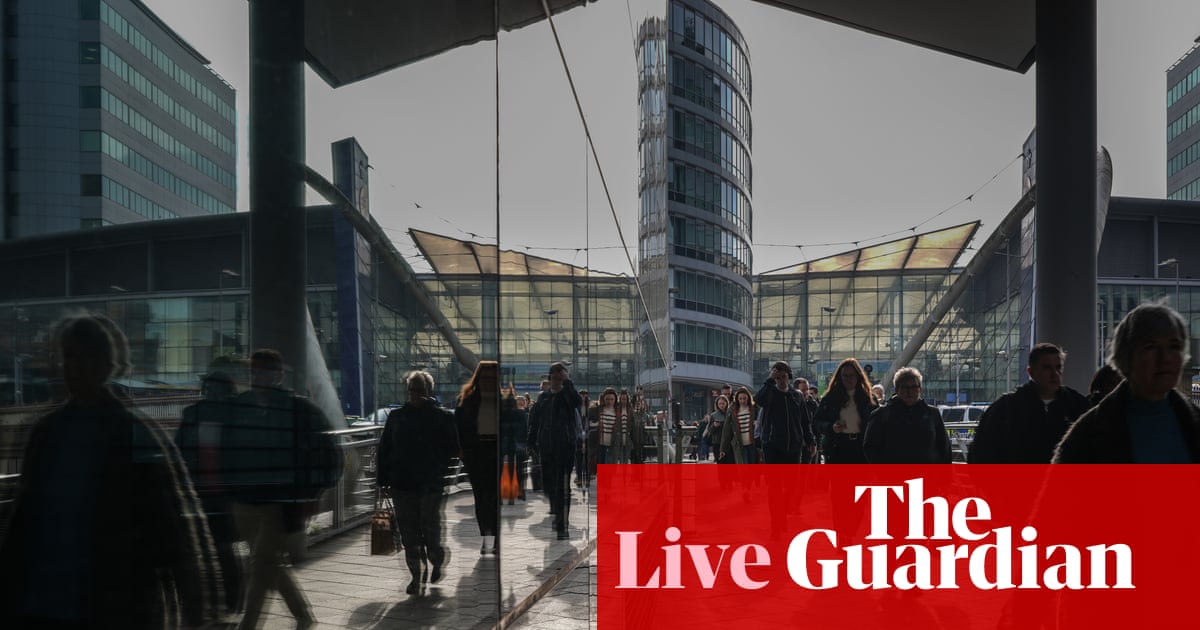 UK employment market shows ‘rays of light’ for jobseekers with upturn in pay, study shows – business live | Business