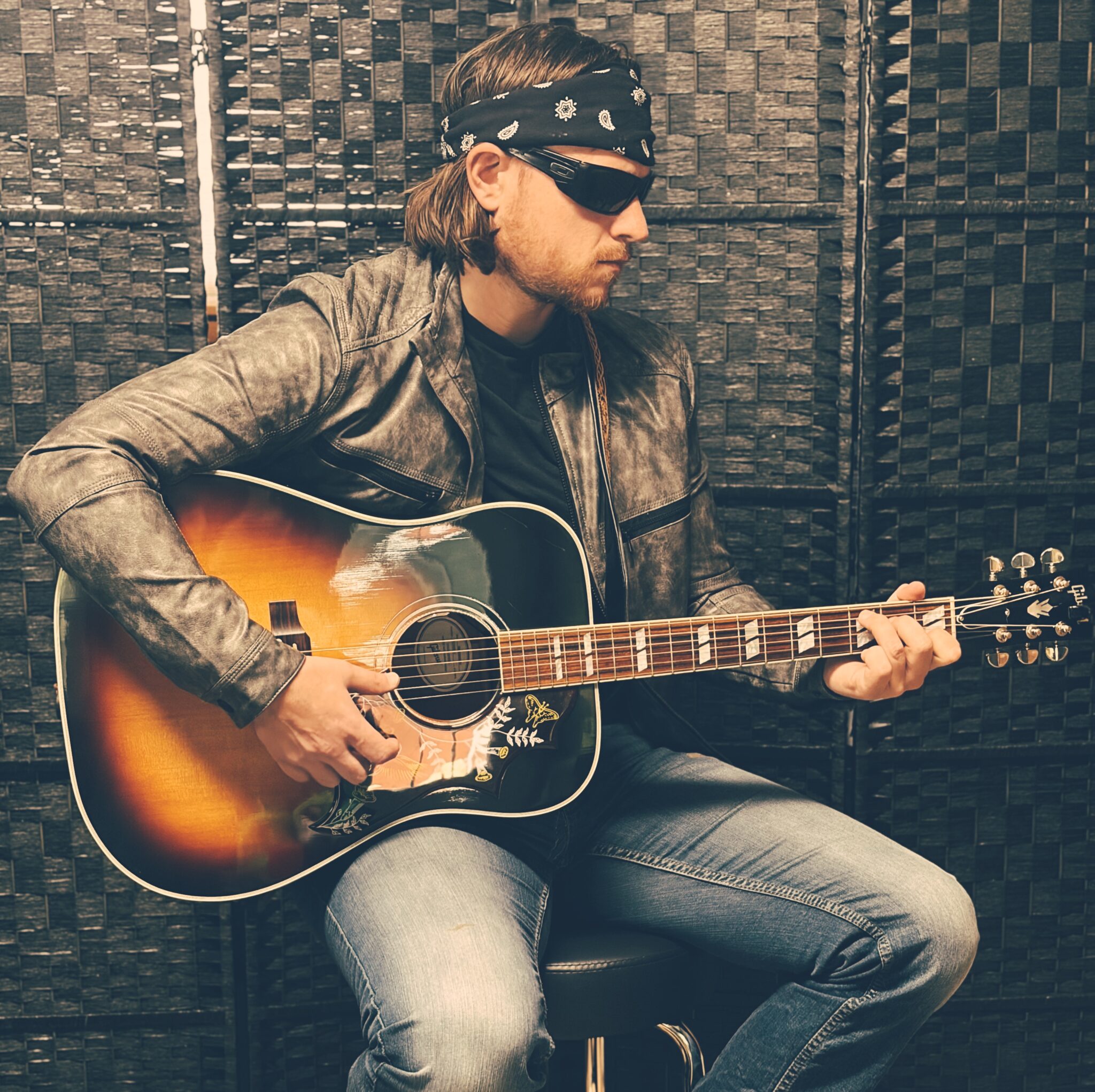 News: CJ Gill Announces Debut Album, Shares New Single ‘Time To Go’
