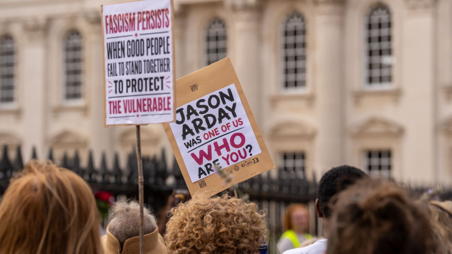 A suicide is not a lynching
