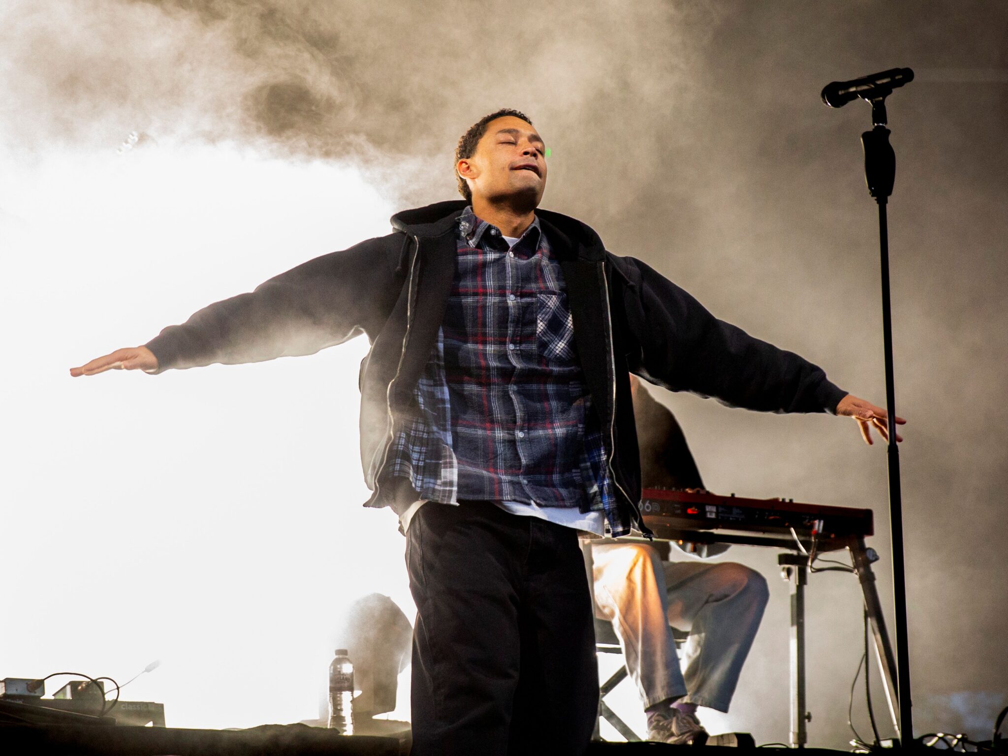 Live Review: Loyle Carner – Kirkstall Abbey. 01.08.26