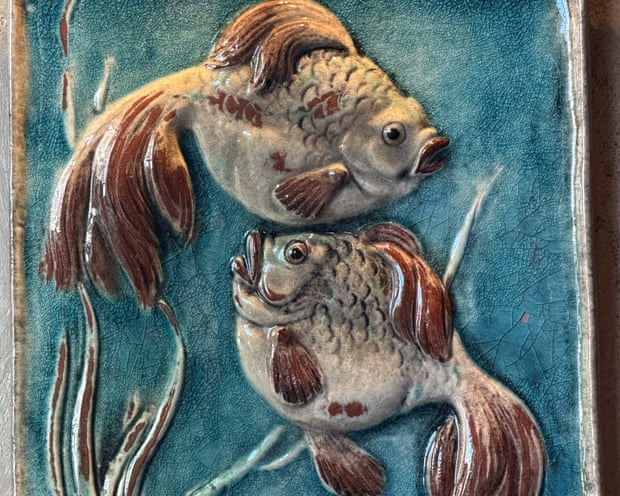 Some disturbed-looking ceramic fish