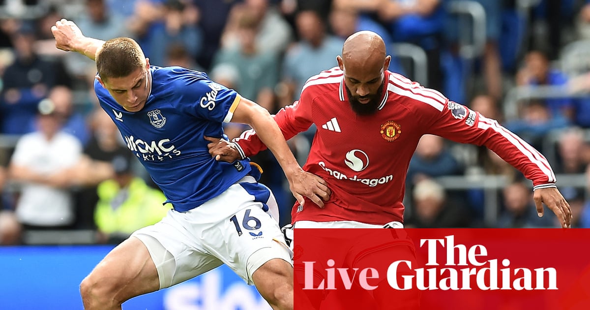 Everton v Manchester United: Premier League – live | Premier League