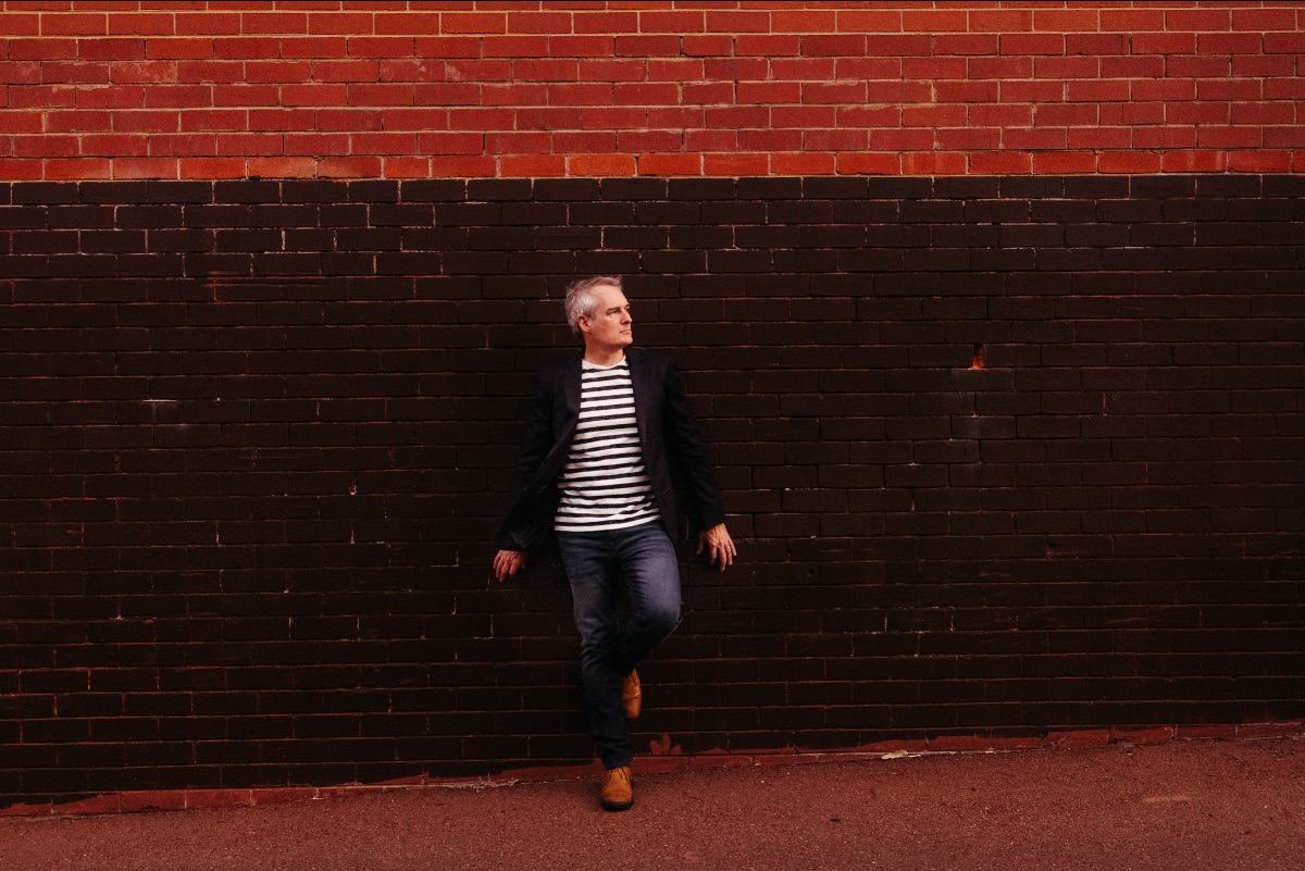 Premiere: Damien Binder declares ‘I Can’t Believe My Mind’ with a delicious poetic and melancholic muscularity.