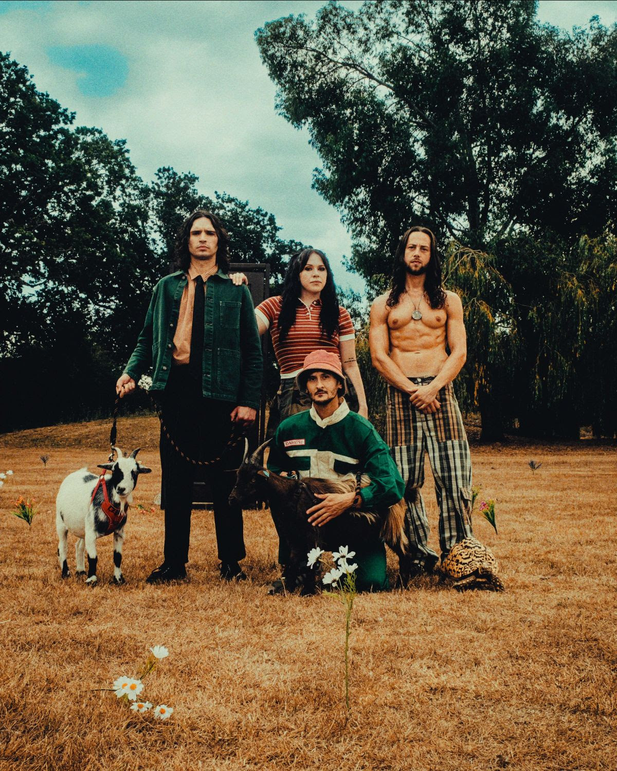 Track: unpeople reveal anthemic new single ‘blueprints’ ahead of debut album