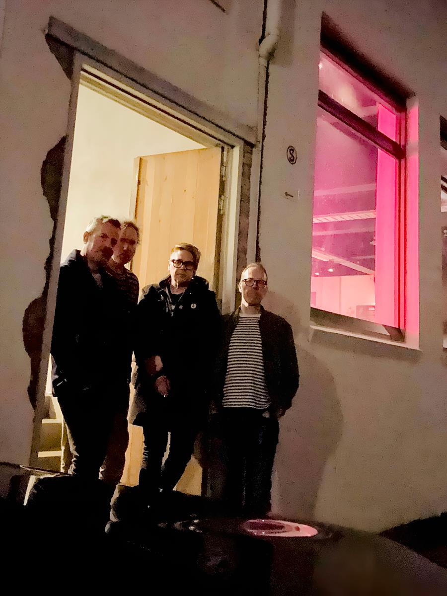 News: Thirty years after they last went quiet, Eora/Sydney’s cult psychedelic heroes the legendary Drop City are thrillingly ‘Alive’, and all is good in the world.
