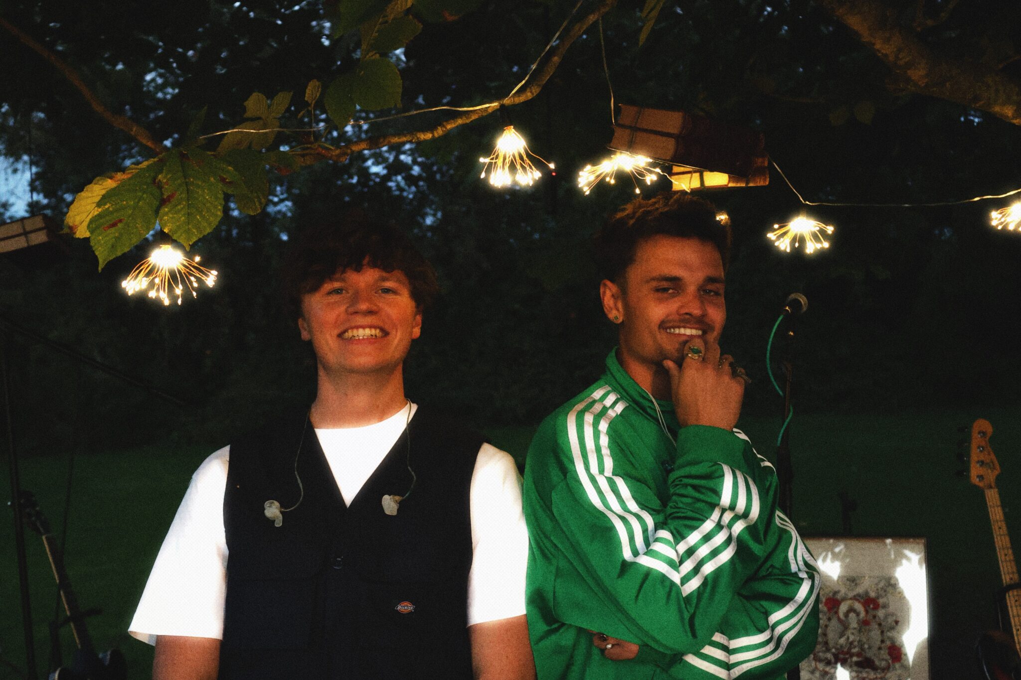 News: Molly Gone Mad Release Infectious Debut Album Modern World