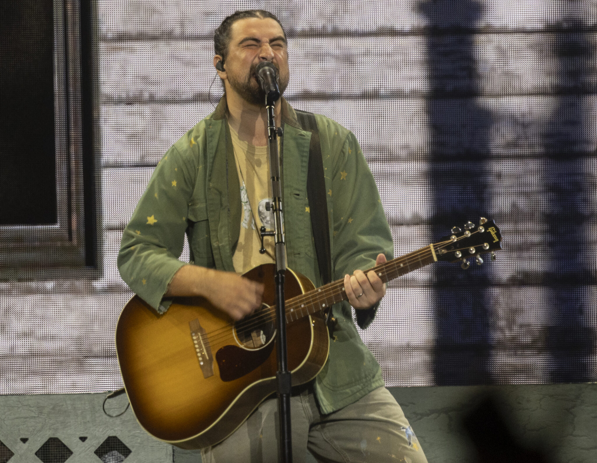 Live Gallery: Noah Kahan takes over Sydney’s Afterpay Arena on The Great Divide World Tour 02.10.2026